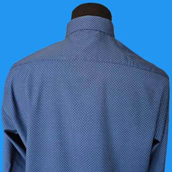 NAUTICA MEN'S SOFT SLIM FIT PERFORMANCE SUPER DRESS SHIRT - SIZE  L (16-16.5) - Picture 6 of 7